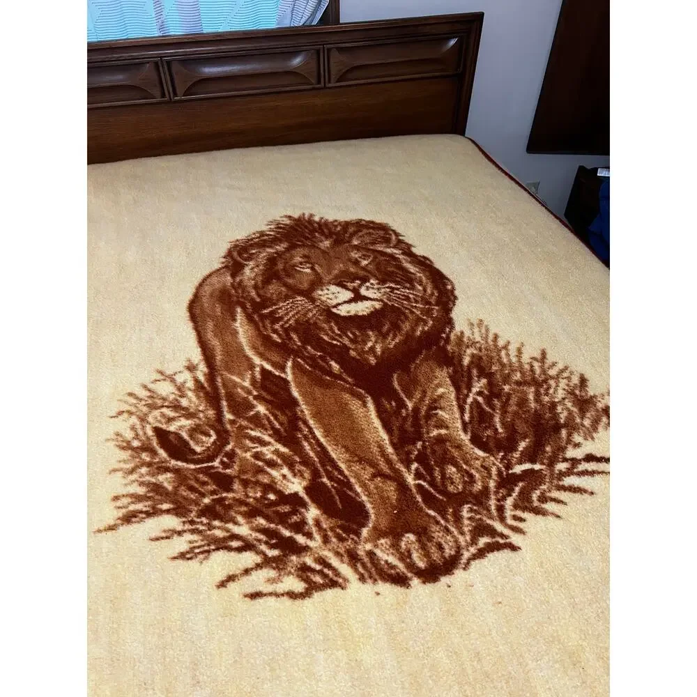 Vintage Lion Reversible Large Throw Blanket Made in Israel Rust Brown Cream RARE